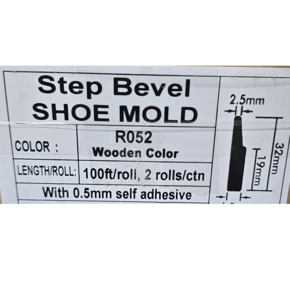 Cosmaroma – Flex Step Bevel Shoe Moulding Self Adhesive Oak – 1 1/4″ x 1/4″ – Sold per ft - Image 2